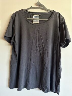 Jungmaven Black Scoop Neck Short Sleeve Tee